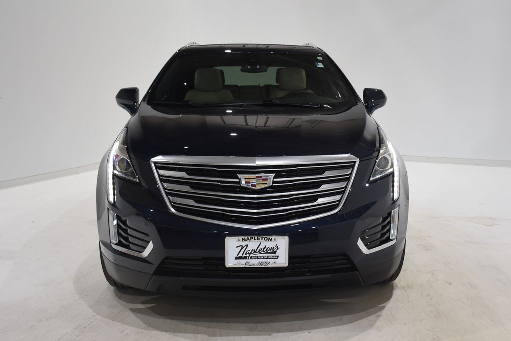 2017 Cadillac XT5 Luxury 2