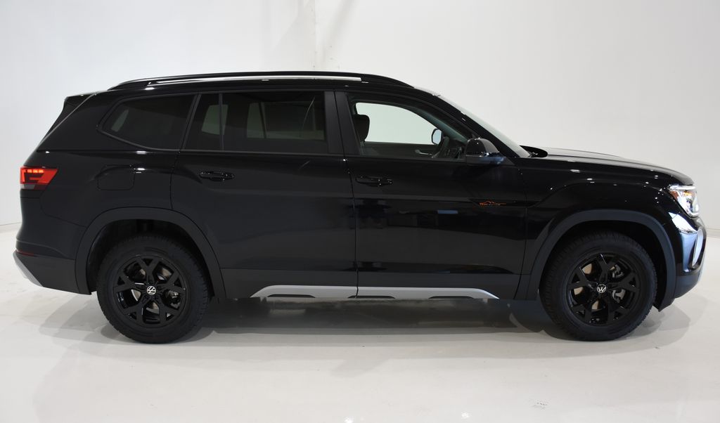 2024 Volkswagen Atlas 2.0T Peak Edition SE w/Technology 3