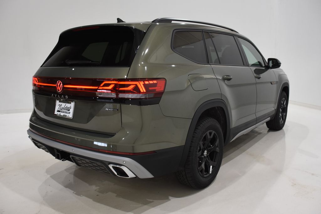 2025 Volkswagen Atlas Peak Editon SE w/Tech 4