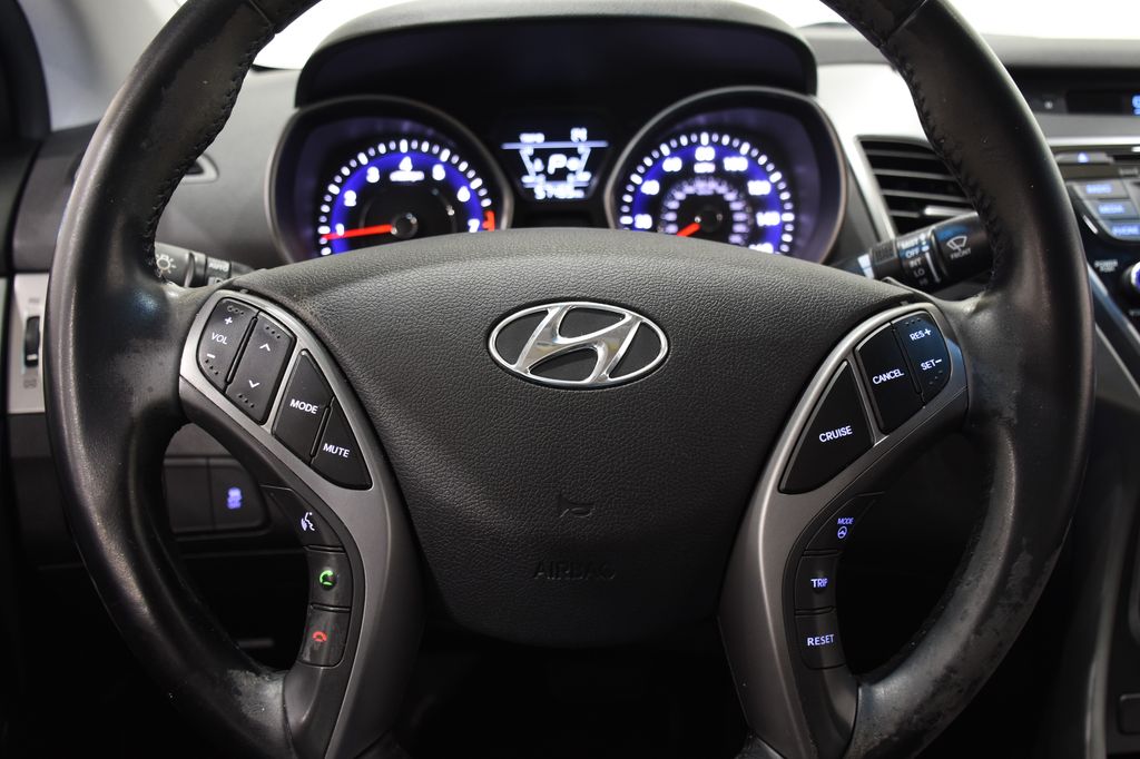 2015 Hyundai Elantra SE 10