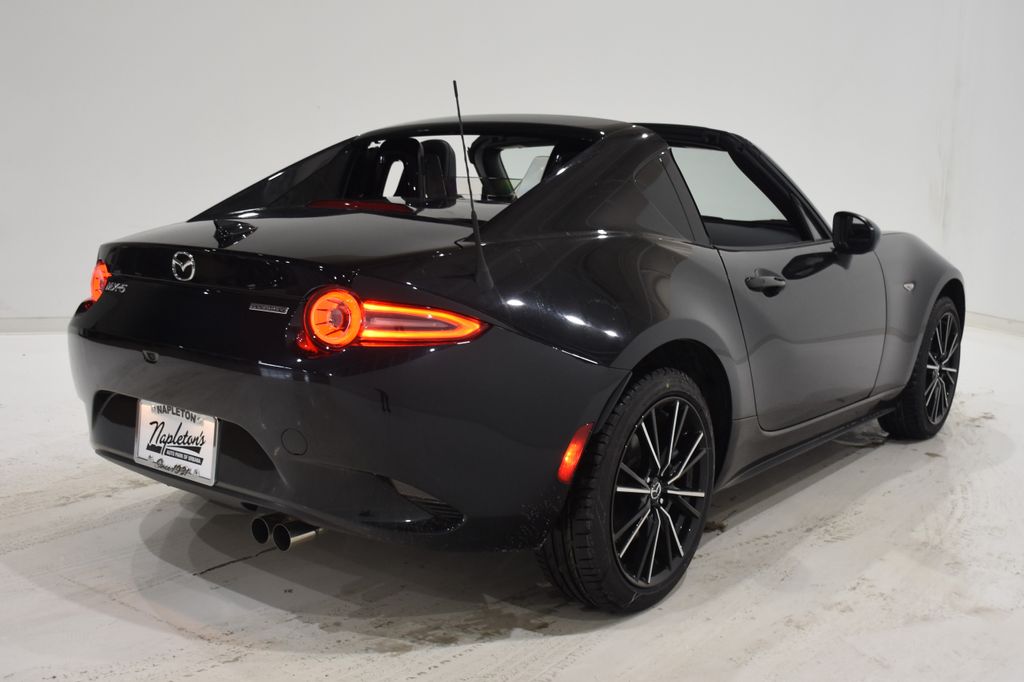 2024 Mazda MX-5 Miata RF Grand Touring 9