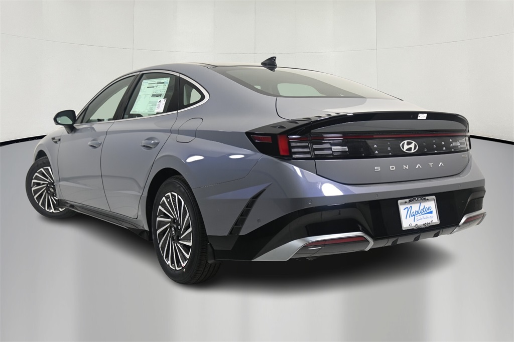 2024 Hyundai Sonata Hybrid Limited 4