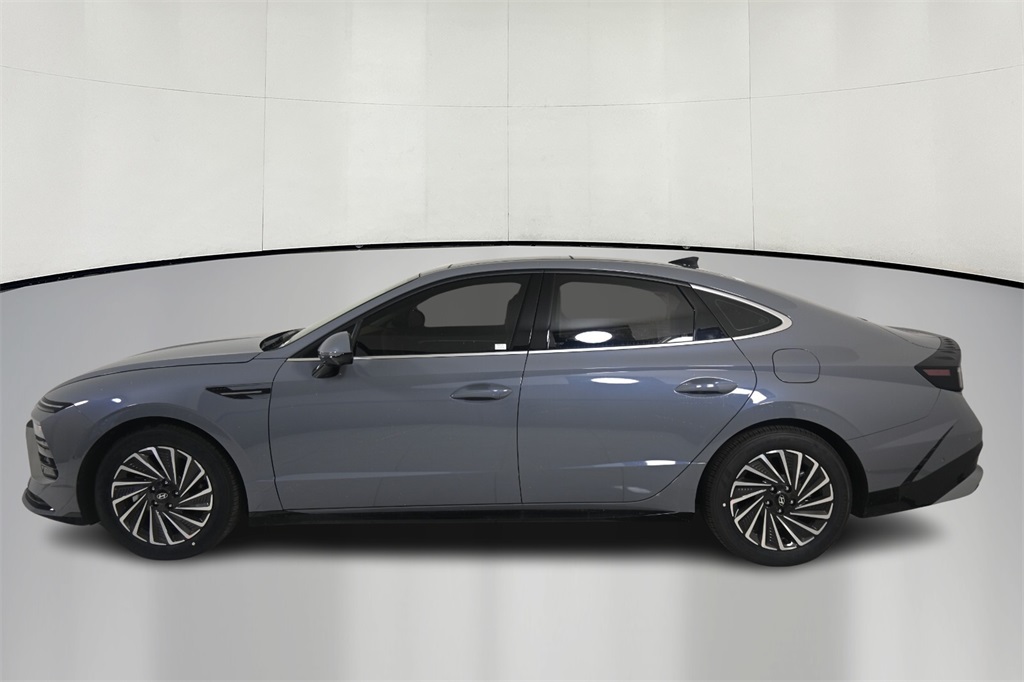 2024 Hyundai Sonata Hybrid Limited 4