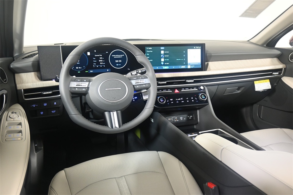 2024 Hyundai Sonata Hybrid Limited 11