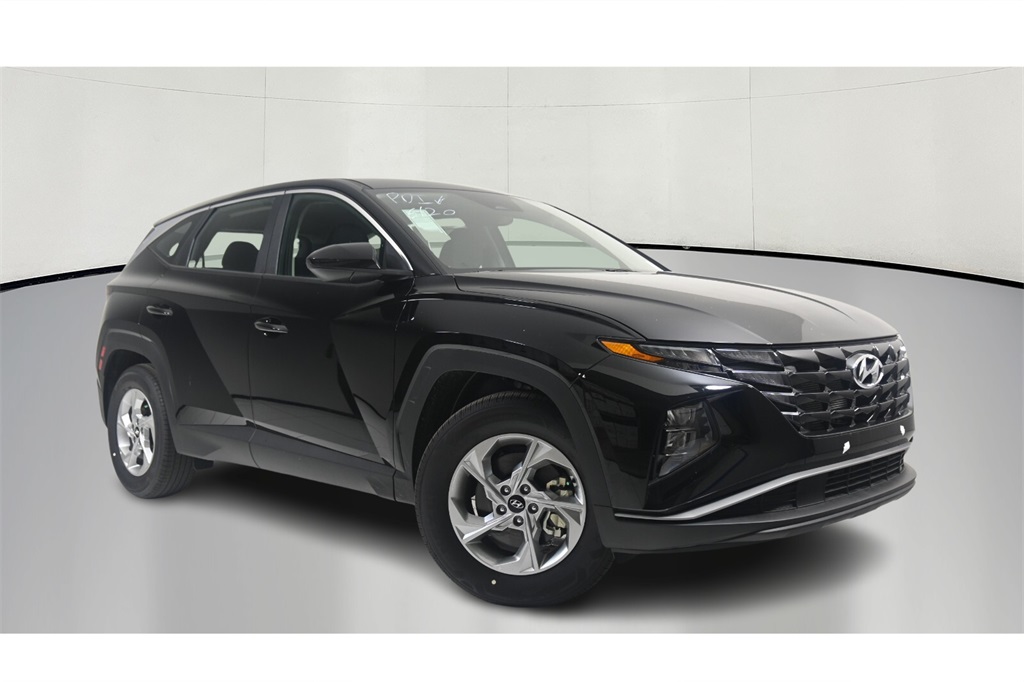 2024 Hyundai Tucson SE 1