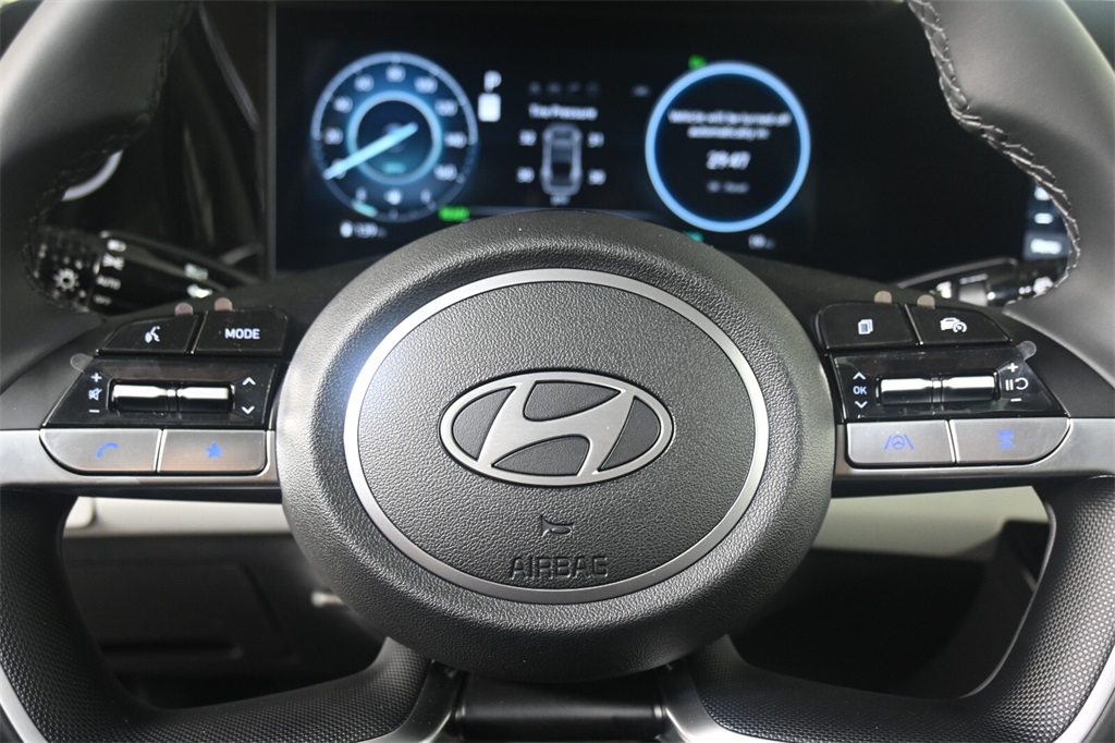 2024 Hyundai Elantra Hybrid Limited 9