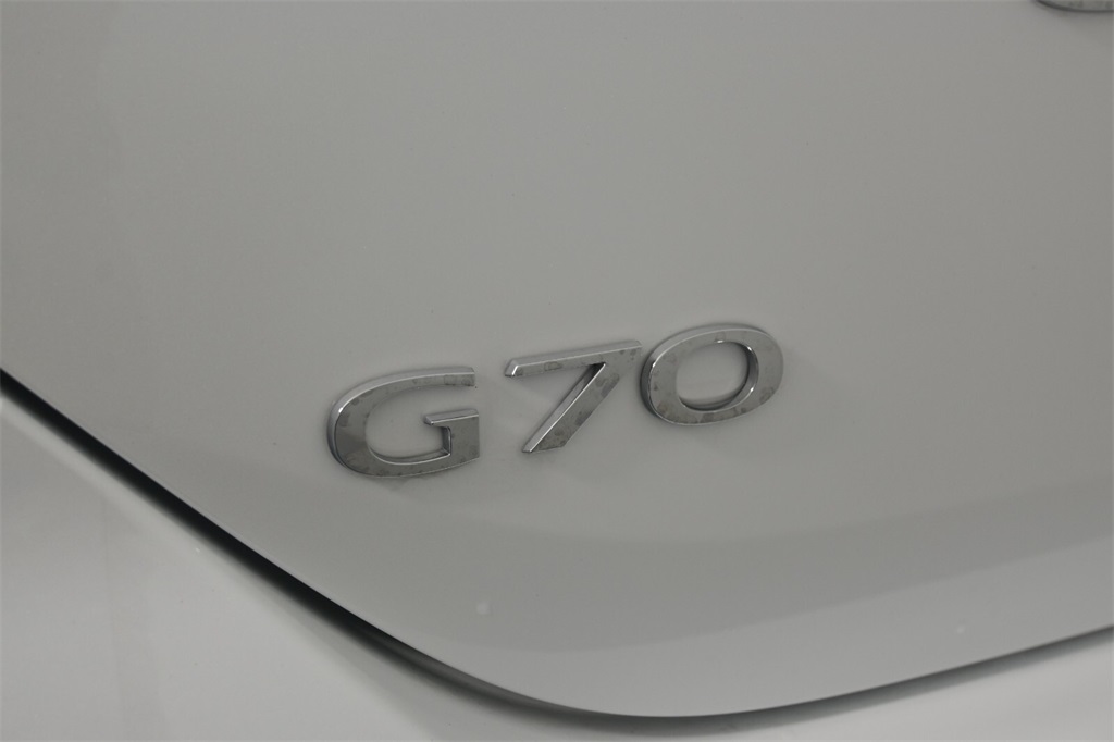 2024 Genesis G70 2.5T 8