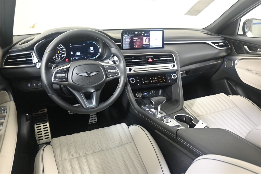 2024 Genesis G70 2.5T 11