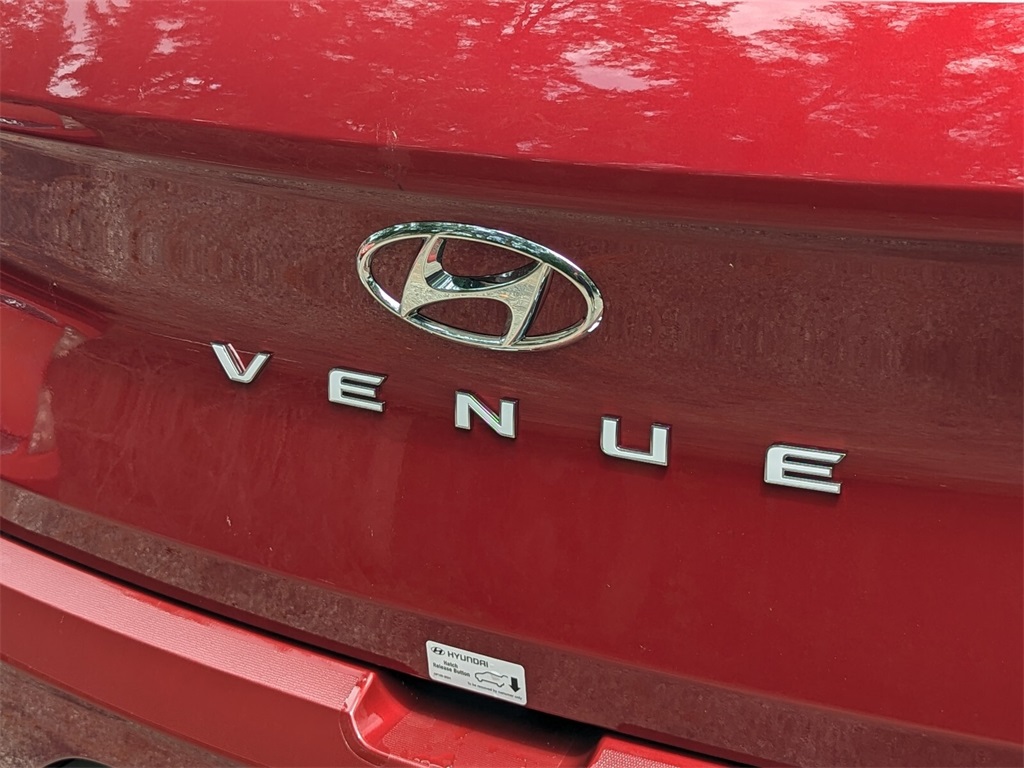 2024 Hyundai Venue SEL 4