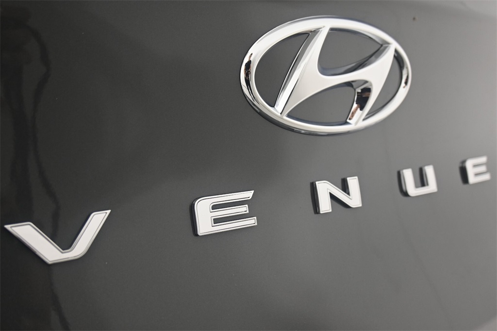 2024 Hyundai Venue SEL 8