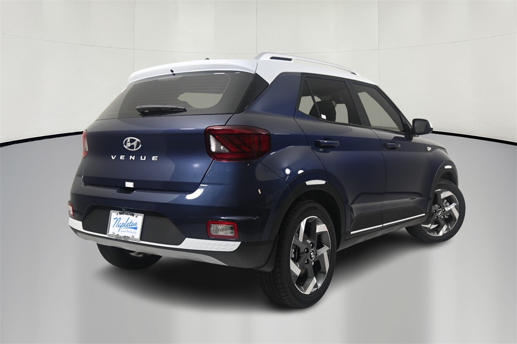 2024 Hyundai Venue Limited 7