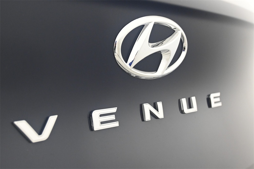 2024 Hyundai Venue Limited 8