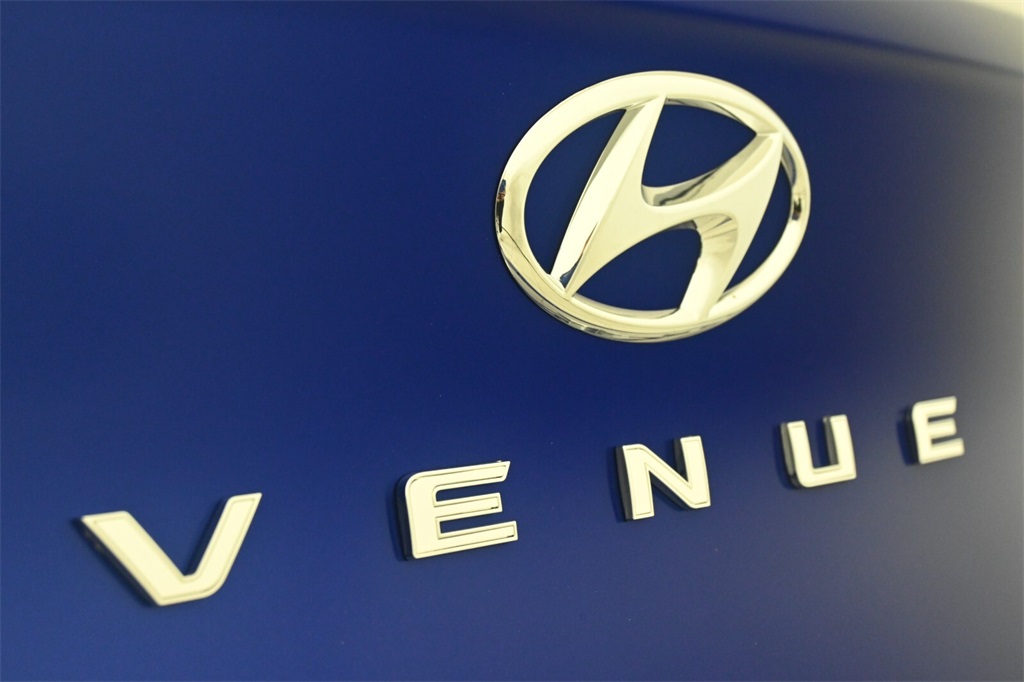 2024 Hyundai Venue Limited 10