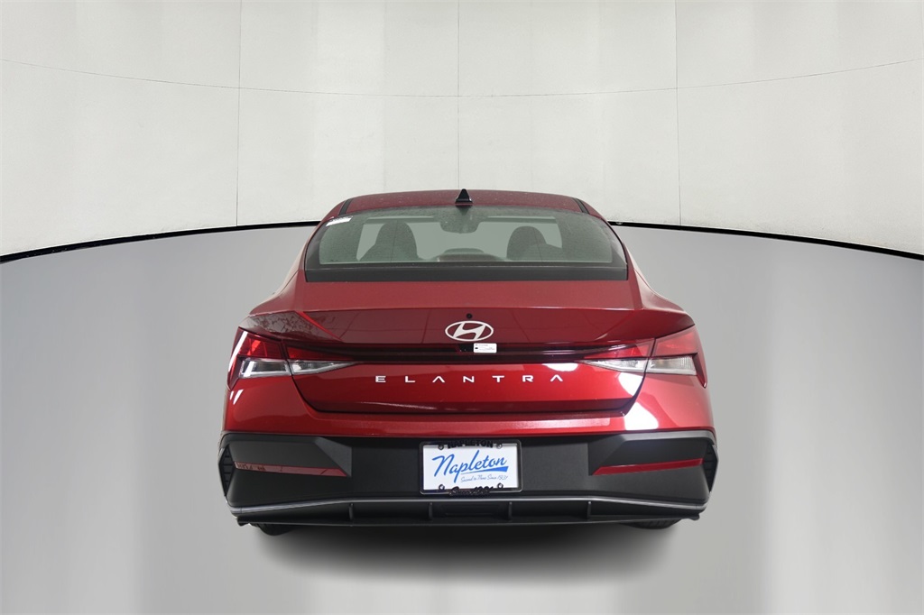 2024 Hyundai Elantra SEL 5