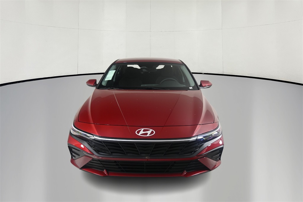 2024 Hyundai Elantra SEL 2