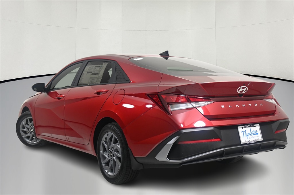 2024 Hyundai Elantra SEL 5