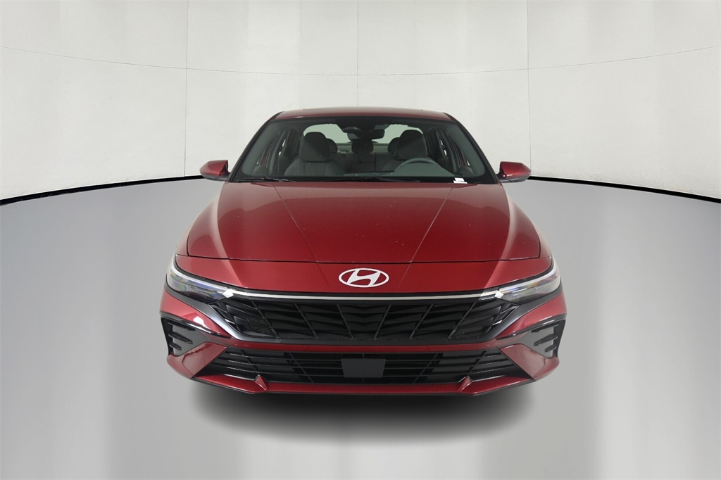 2024 Hyundai Elantra SEL 2