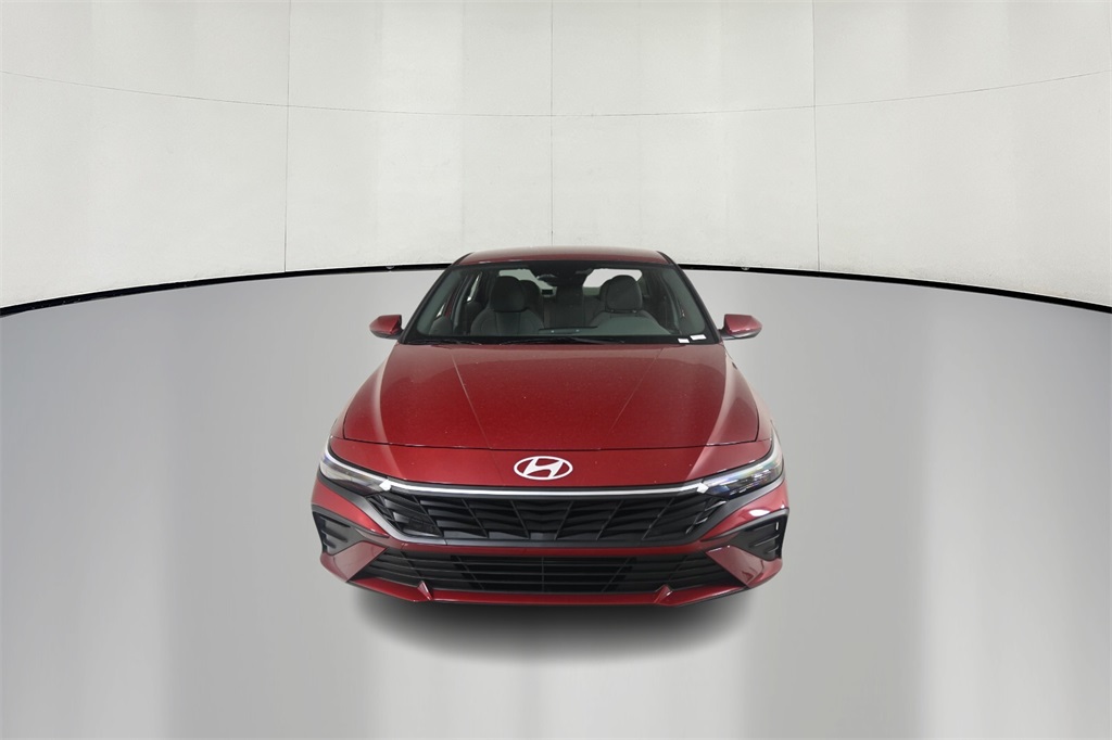 2024 Hyundai Elantra SEL 2