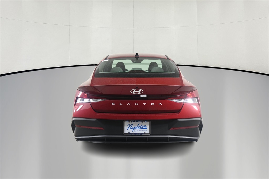 2024 Hyundai Elantra SEL 5