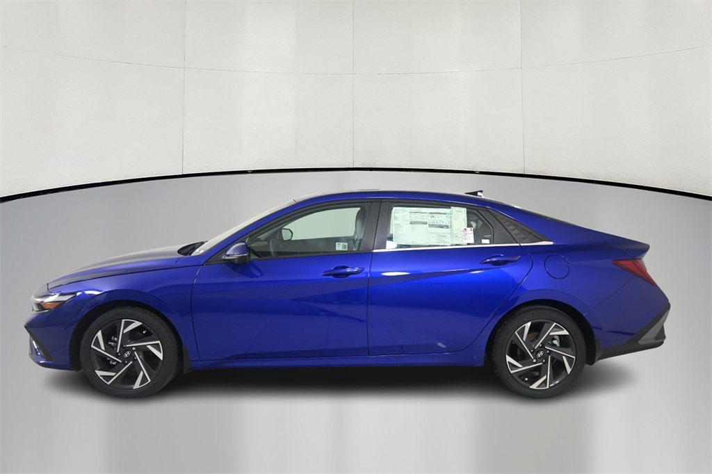 2024 Hyundai Elantra Limited 4