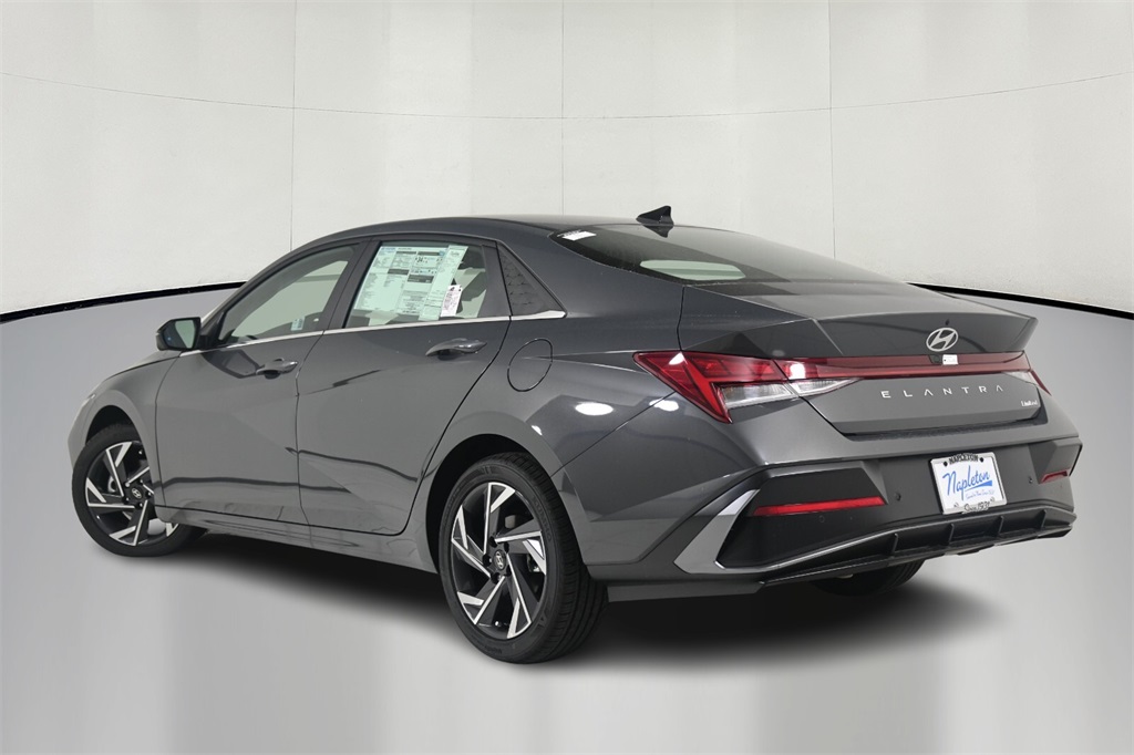 2024 Hyundai Elantra Limited 5