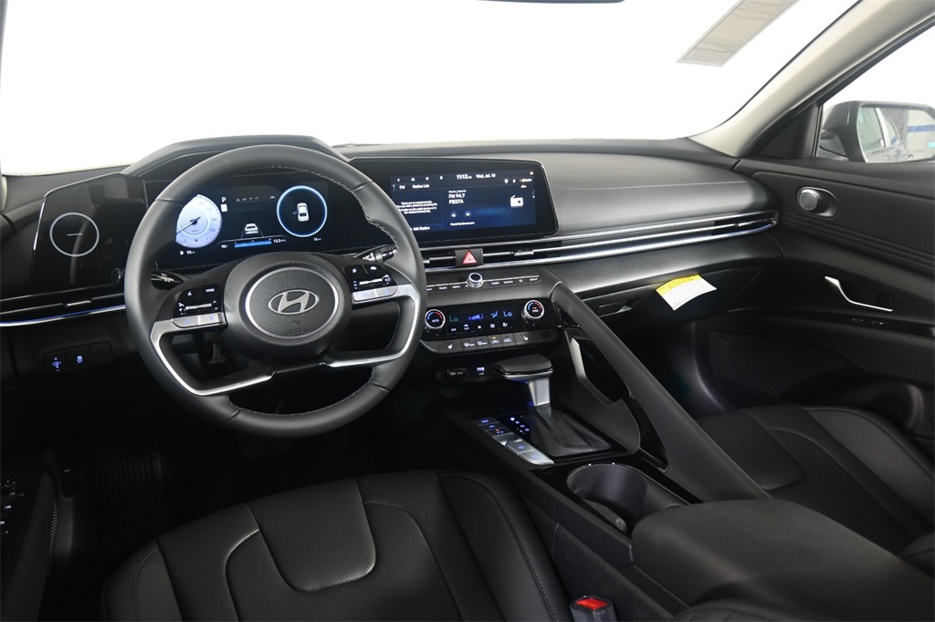 2024 Hyundai Elantra Limited 11