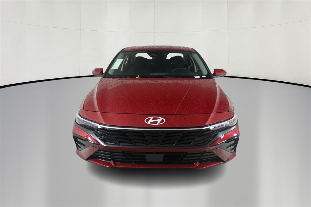 2024 Hyundai Elantra SEL 2