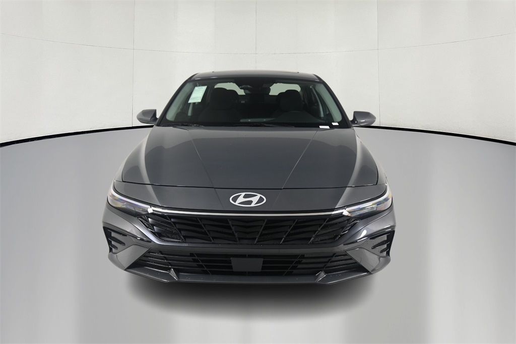 2024 Hyundai Elantra SEL 2