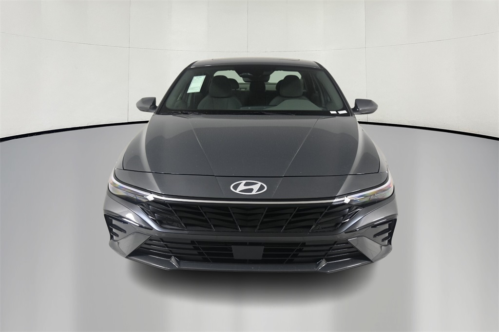 2024 Hyundai Elantra SEL 2