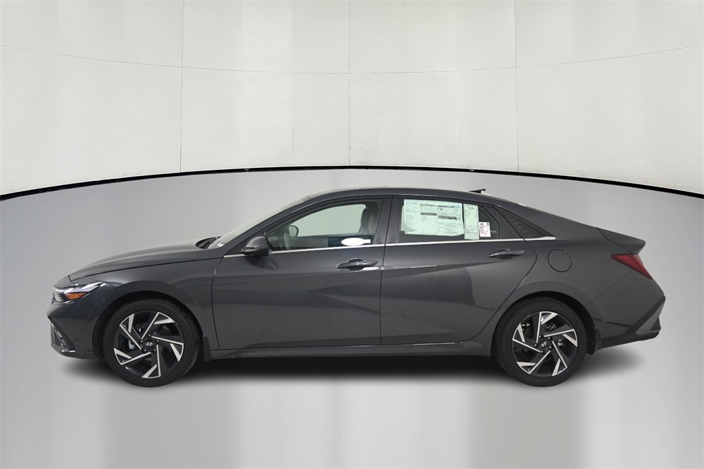 2024 Hyundai Elantra SEL 4