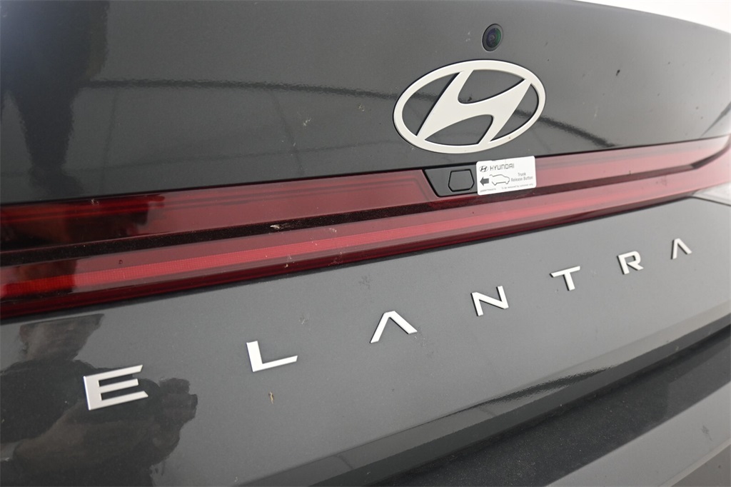 2024 Hyundai Elantra SEL 8