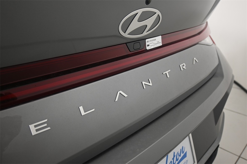 2024 Hyundai Elantra SEL 8