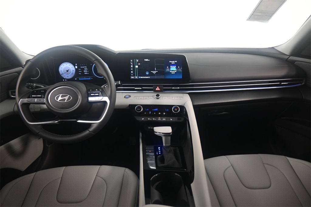 2024 Hyundai Elantra Limited 13