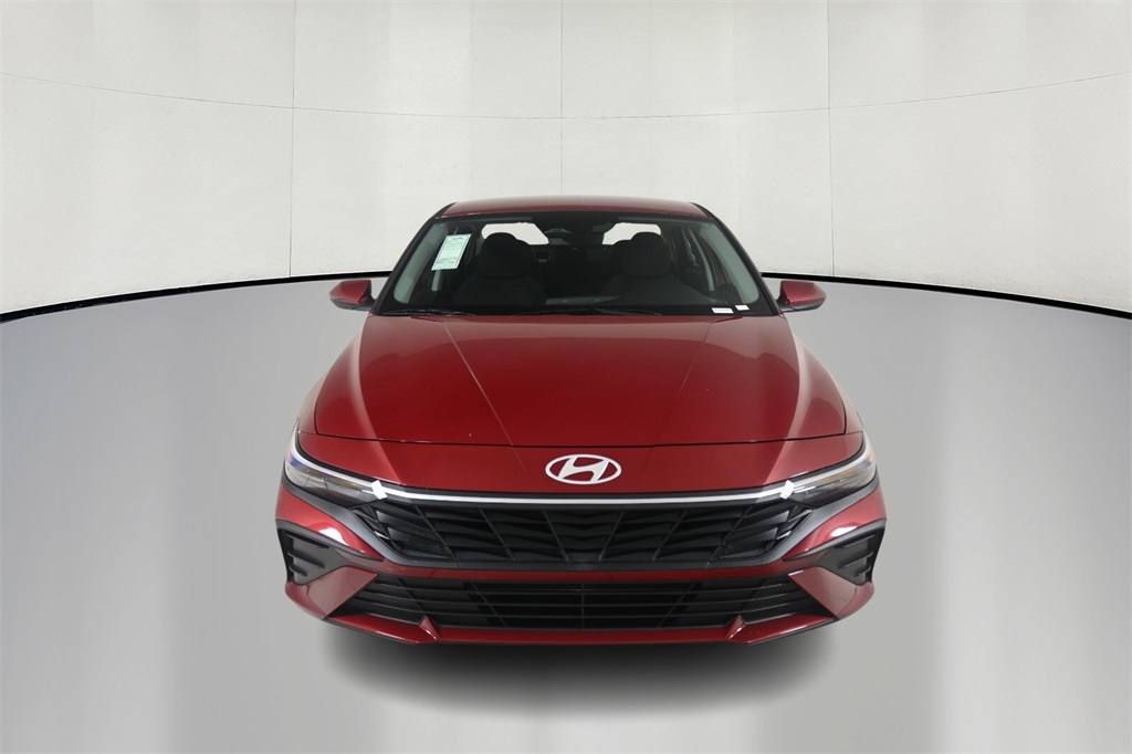 2024 Hyundai Elantra SEL 2