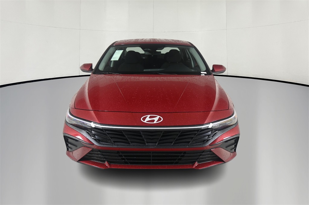 2024 Hyundai Elantra SEL 2