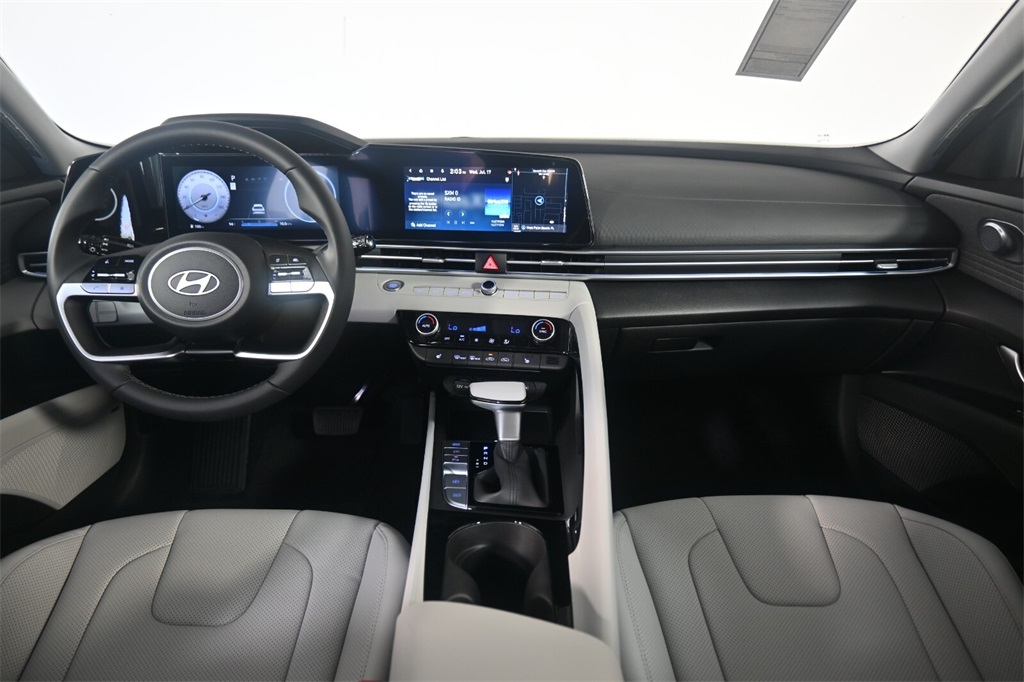 2024 Hyundai Elantra Limited 14