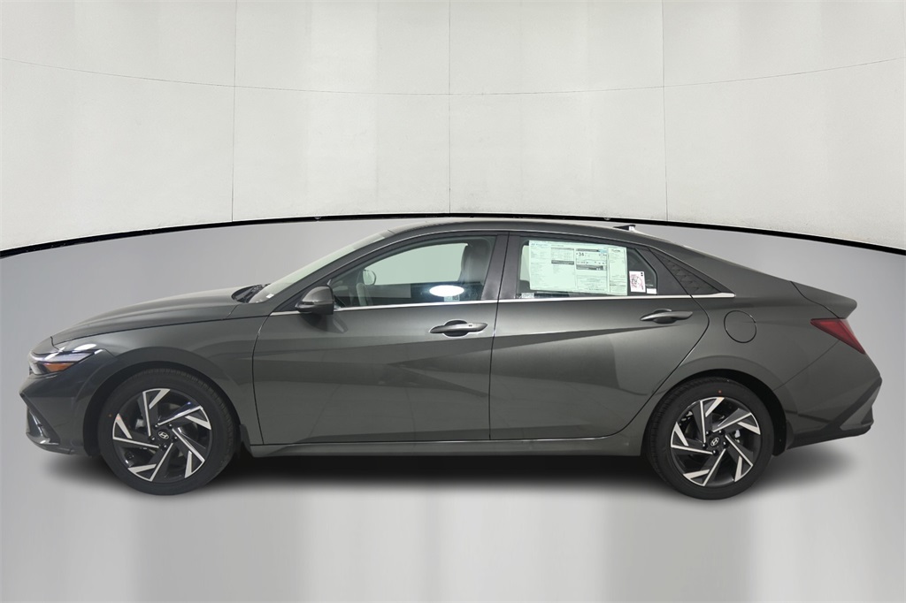 2024 Hyundai Elantra SEL 4