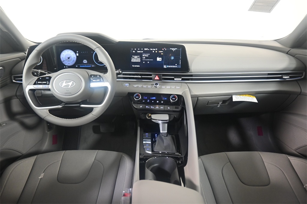 2024 Hyundai Elantra SEL 14