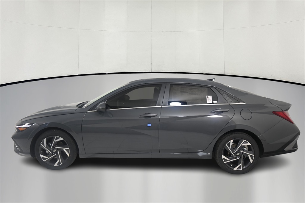 2024 Hyundai Elantra SEL 4