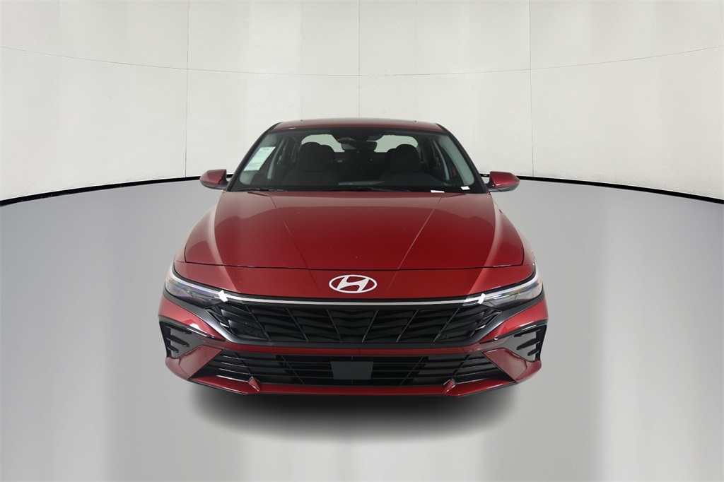 2024 Hyundai Elantra SEL 2