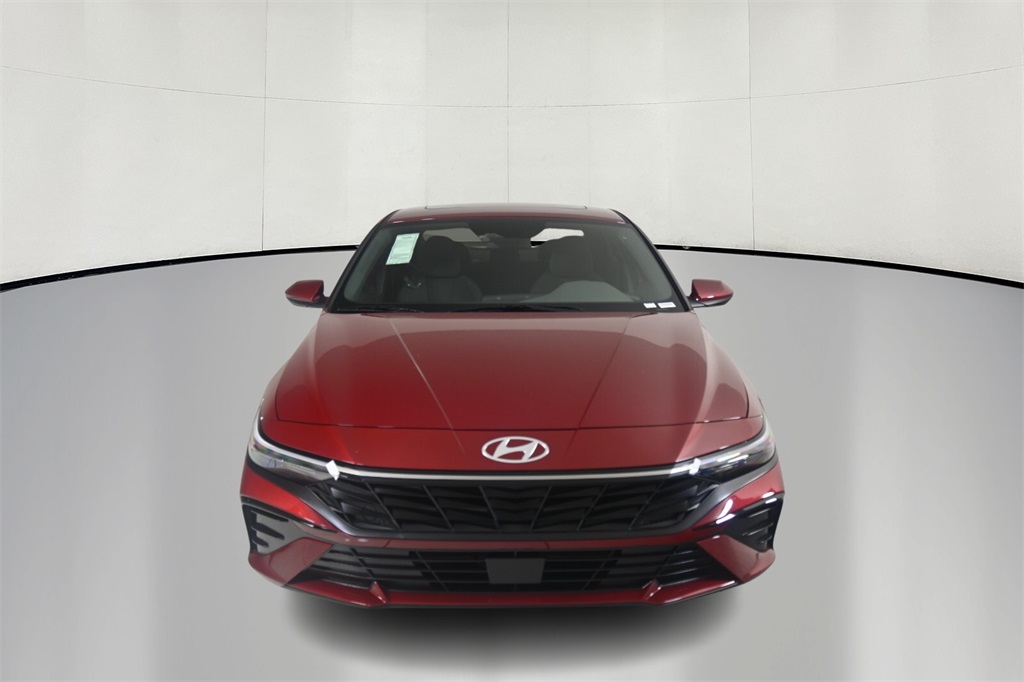 2024 Hyundai Elantra SEL 2