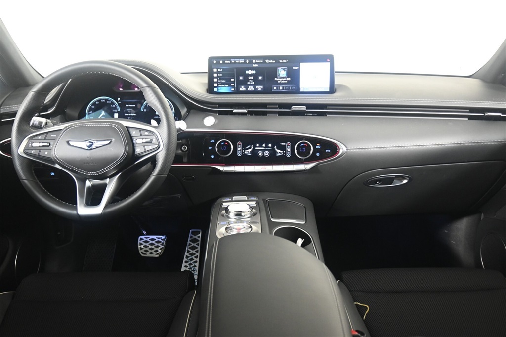 2025 Genesis GV70 2.5T 8