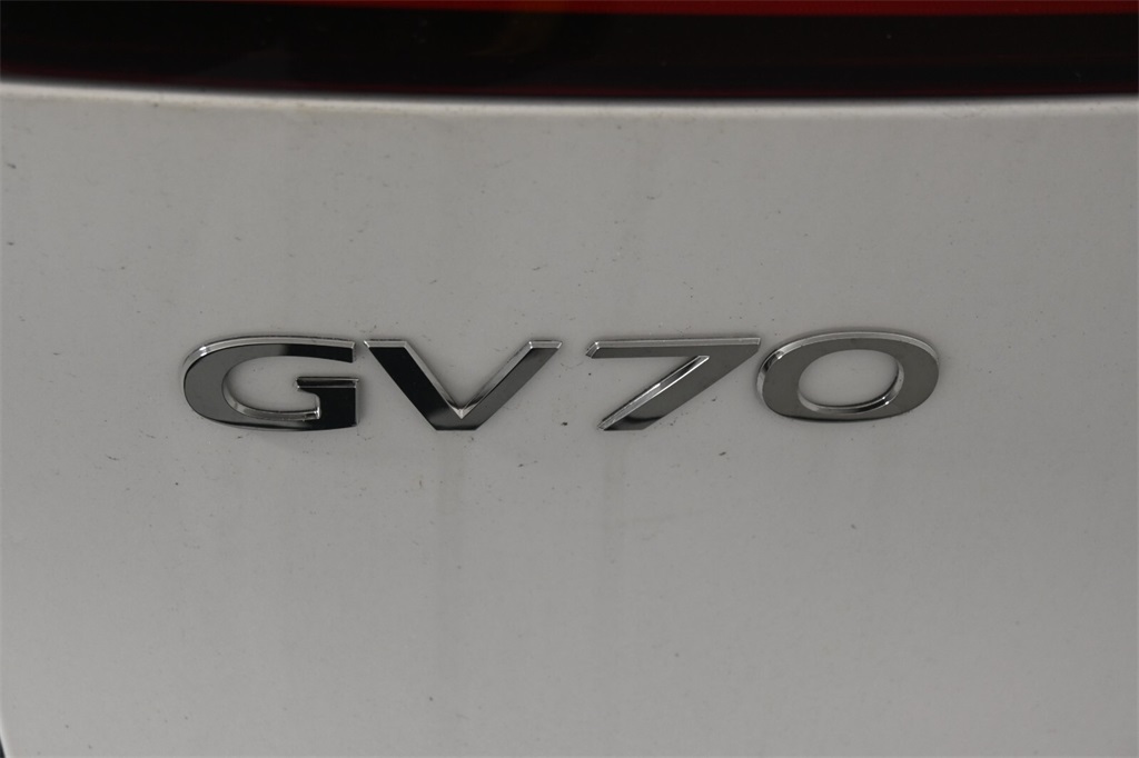 2025 Genesis GV70 2.5T 8