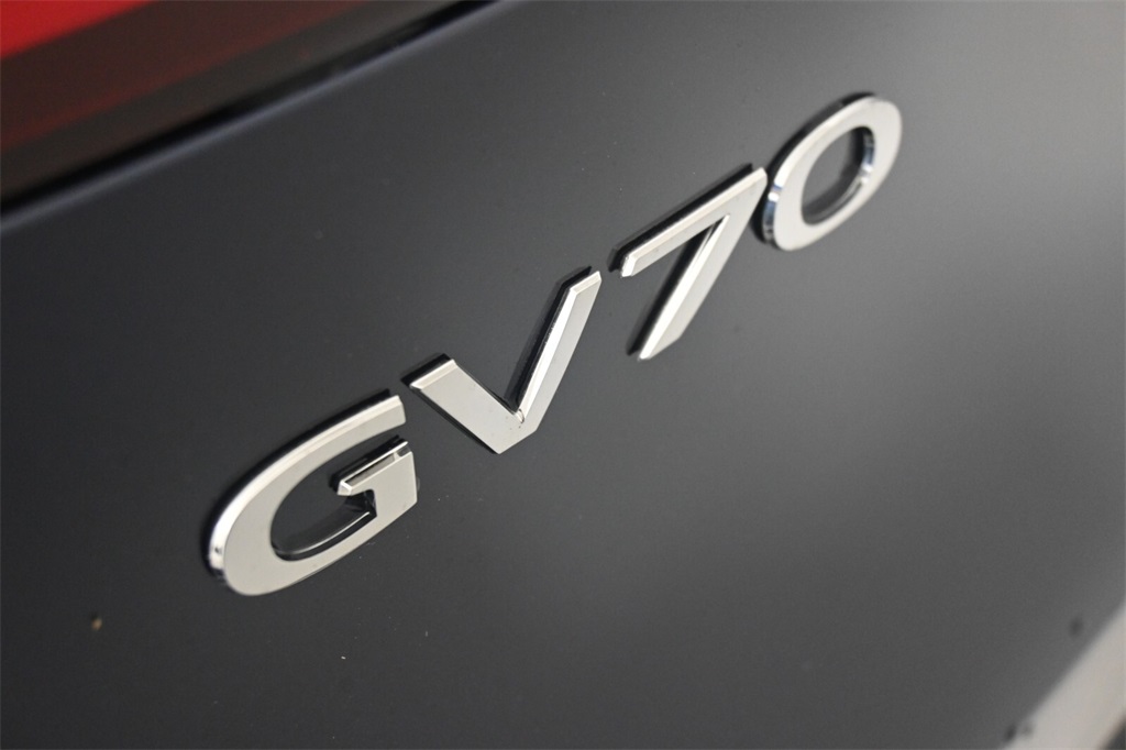 2025 Genesis GV70 2.5T 8