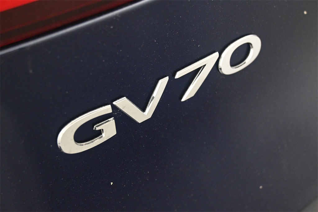 2025 Genesis GV70 2.5T 8