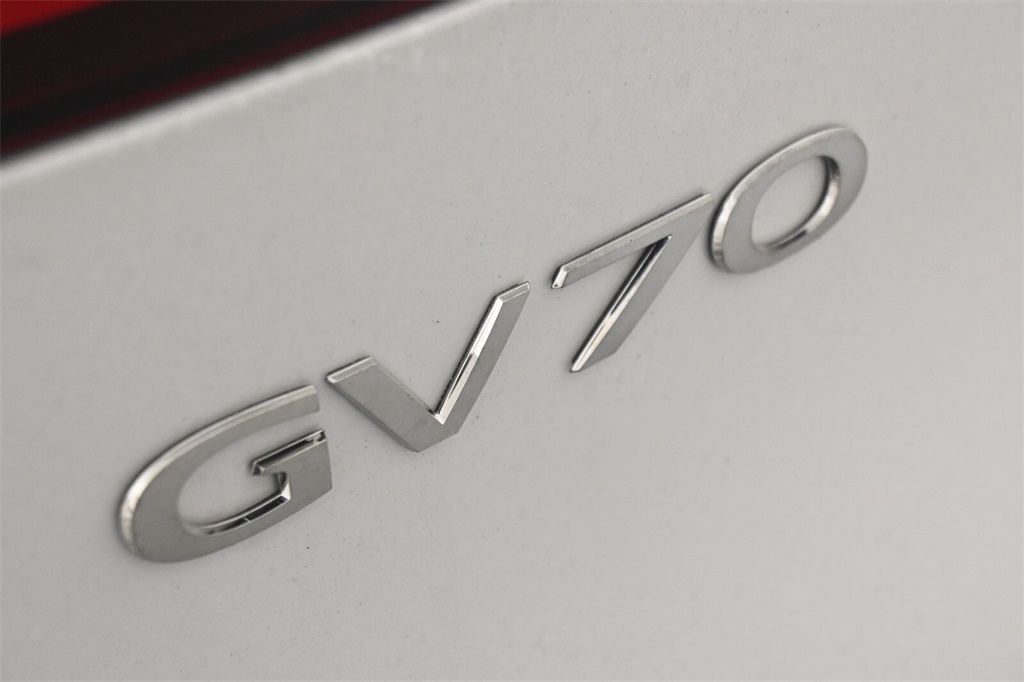 2025 Genesis GV70 2.5T 8