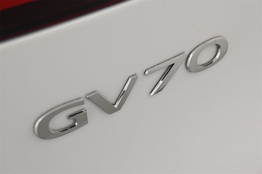 2025 Genesis GV70 2.5T 8