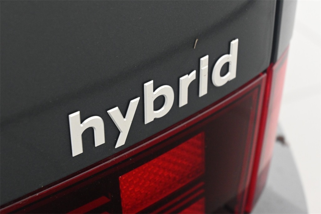 2025 Hyundai Santa Fe Hybrid Limited 8