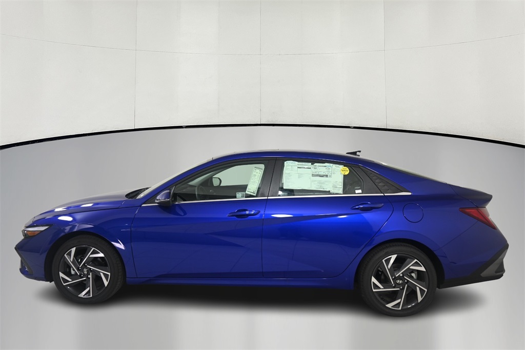 2025 Hyundai Elantra Hybrid Limited 4