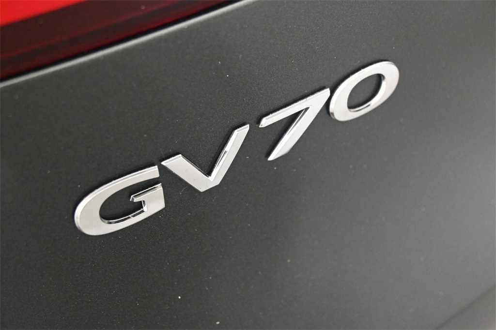 2025 Genesis GV70 2.5T 8